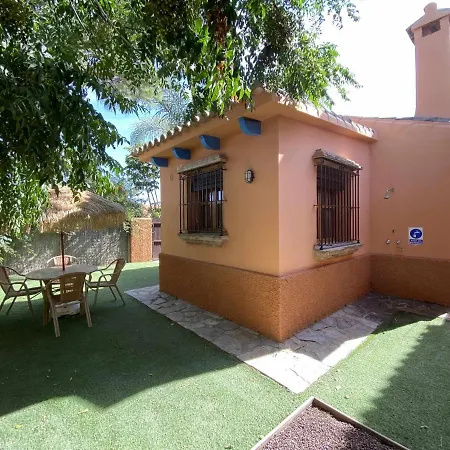 Casabungalow En Complejo Turistico Con Jardin Pr