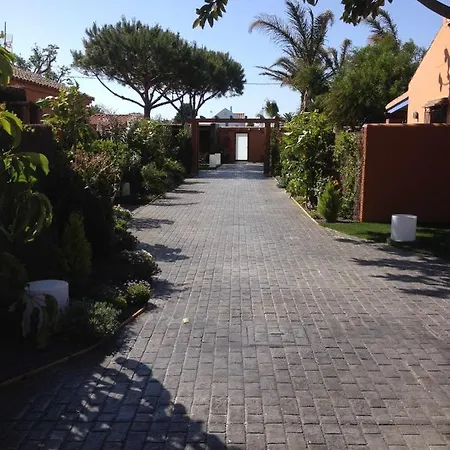 Casabungalow En Complejo Turistico Con Jardin Pr Holiday home Cadiz